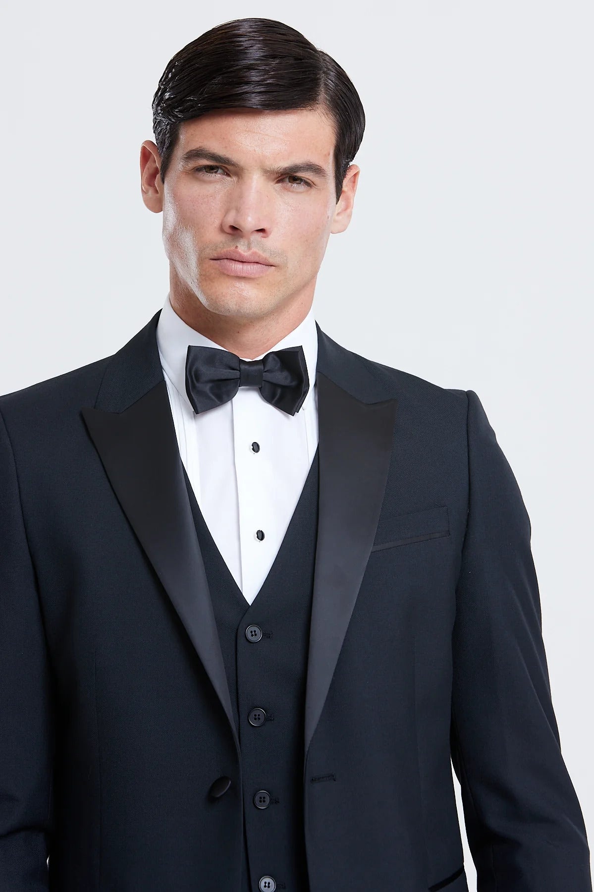 Retail - The Benetti Peak Lapel Tuxedo Black - 4003